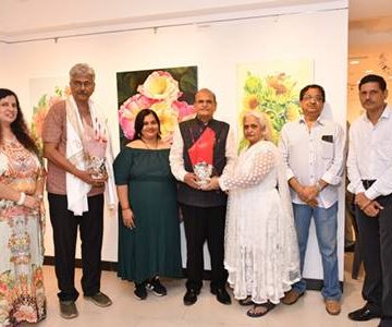 “A Floral Reverie” Solo Show Of Paintings By Eminent Artist Neena Bidikar At Jehangir Art Gallery